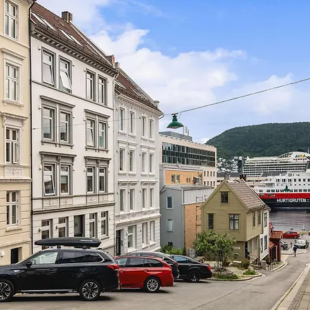 Dinbnb I Optimized Bnb I 300m To Marina & Easy Check-in Apartment *